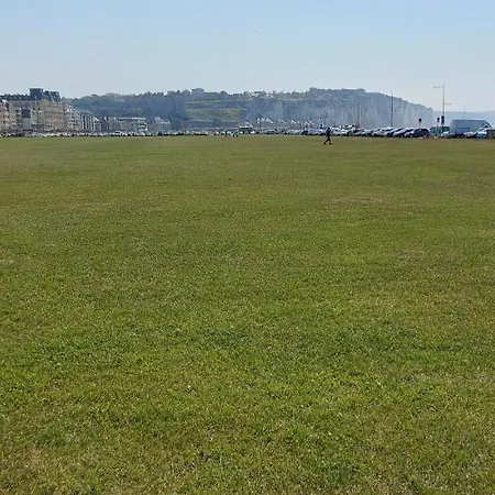 A Dieppe, Vue Et Port, Proche Centre * Dieppe